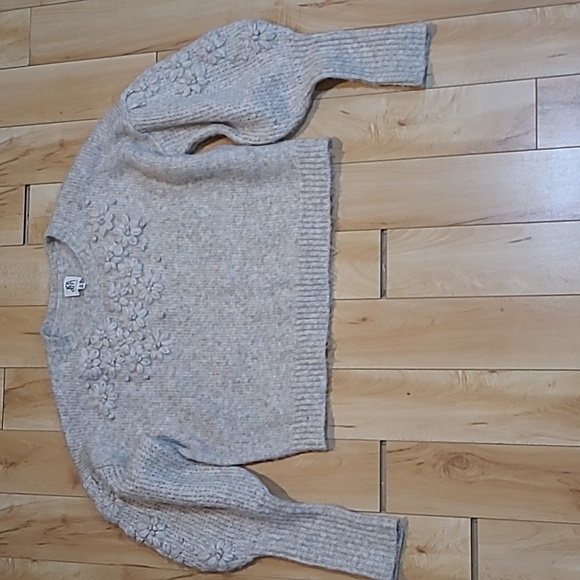 Sweaters - dRA women's size medium sweater